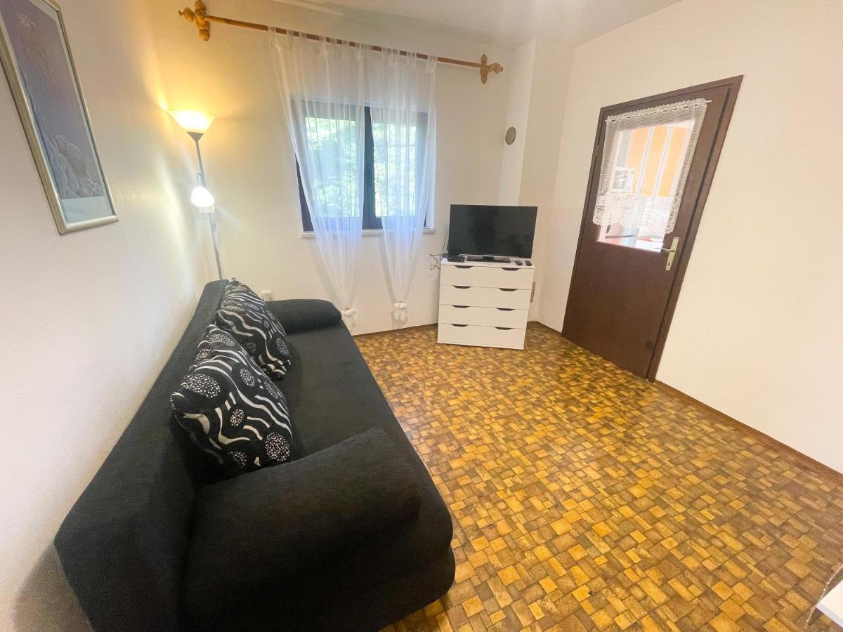 Apartmani Irena Jadranovo Extérieur photo